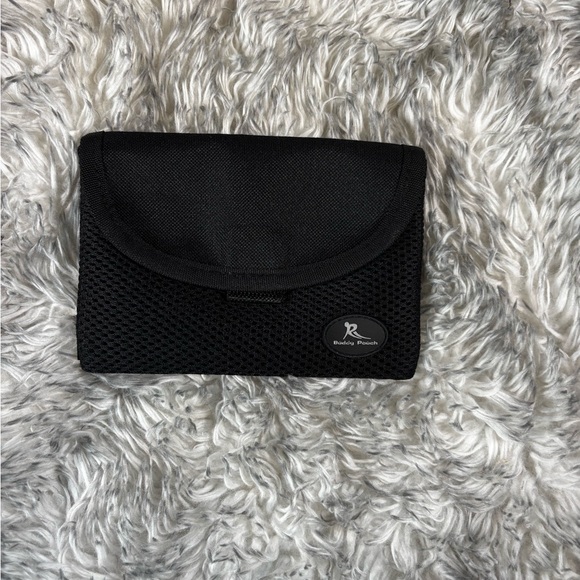 Buddy Pouch On The Go Belt Free Magnetic Closure - Picture 1 of 6